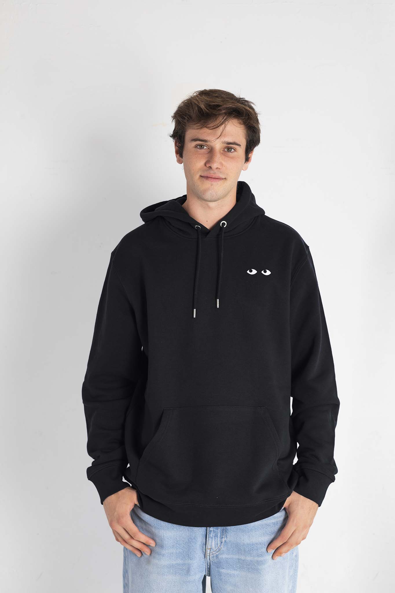 Hoodie LOOK AROUND negra